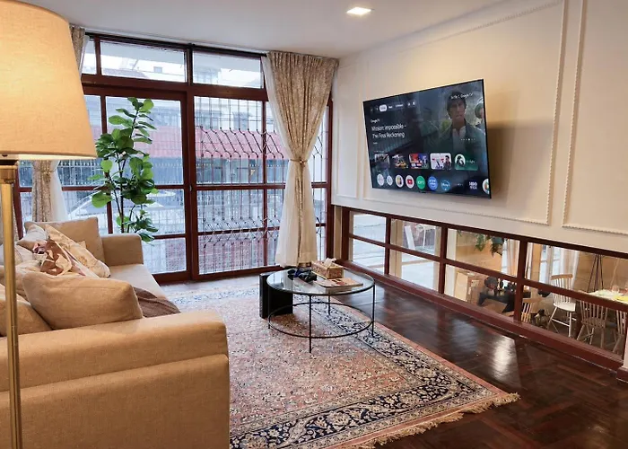 5brs Spanish Hacienda Big Kitchen 10 Mins From Mrt Huaykwang ヴィラ