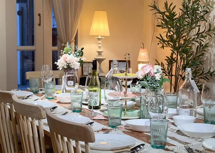 5brs Spanish Hacienda Big Kitchen 10 Mins From Mrt Huaykwang *