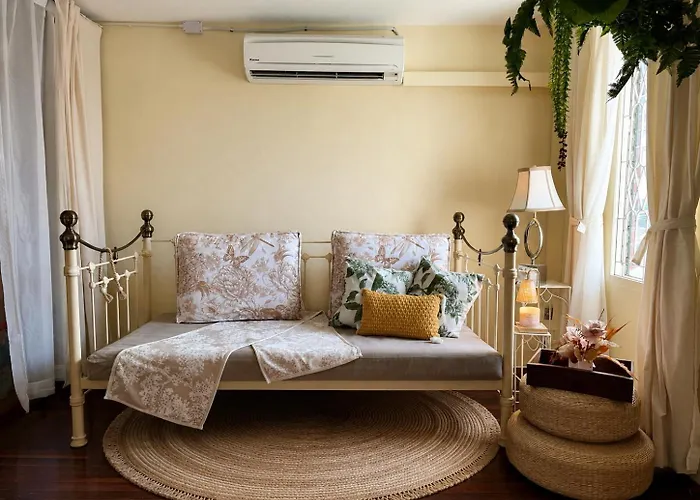 5brs Spanish Hacienda Big Kitchen 10 Mins From Mrt Huaykwang *