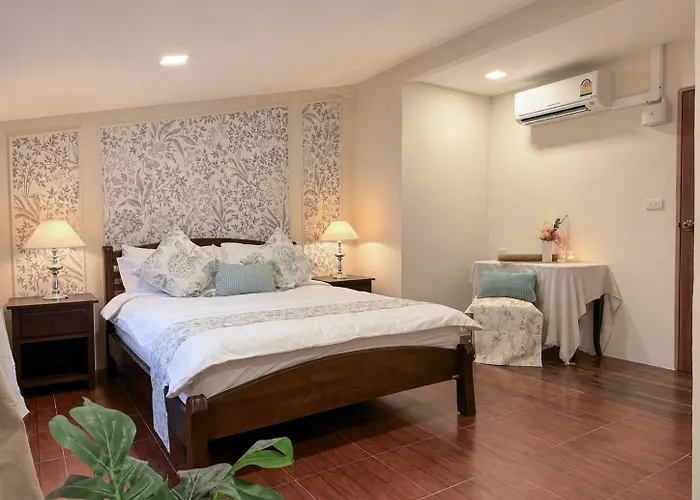 ヴィラ 5brs Spanish Hacienda Big Kitchen 10 Mins From Mrt Huaykwang *