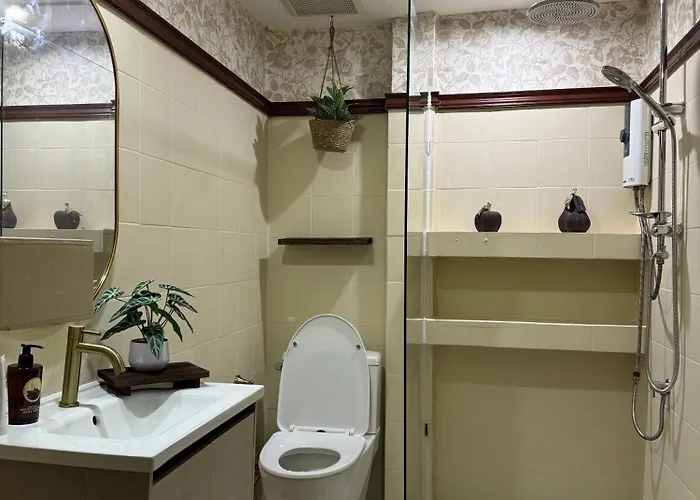 ヴィラ 5brs Spanish Hacienda Big Kitchen 10 Mins From Mrt Huaykwang バンコク都